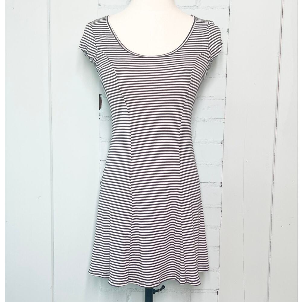 Billabong Same Love Black and White Striped Skater Dress Women's Small - Picture 4 of 10